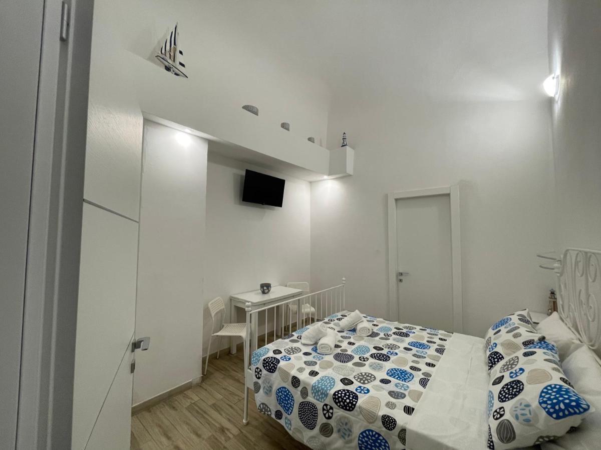 White Shell Rooms Accomodation Fast Check-In Alghero Exteriér fotografie