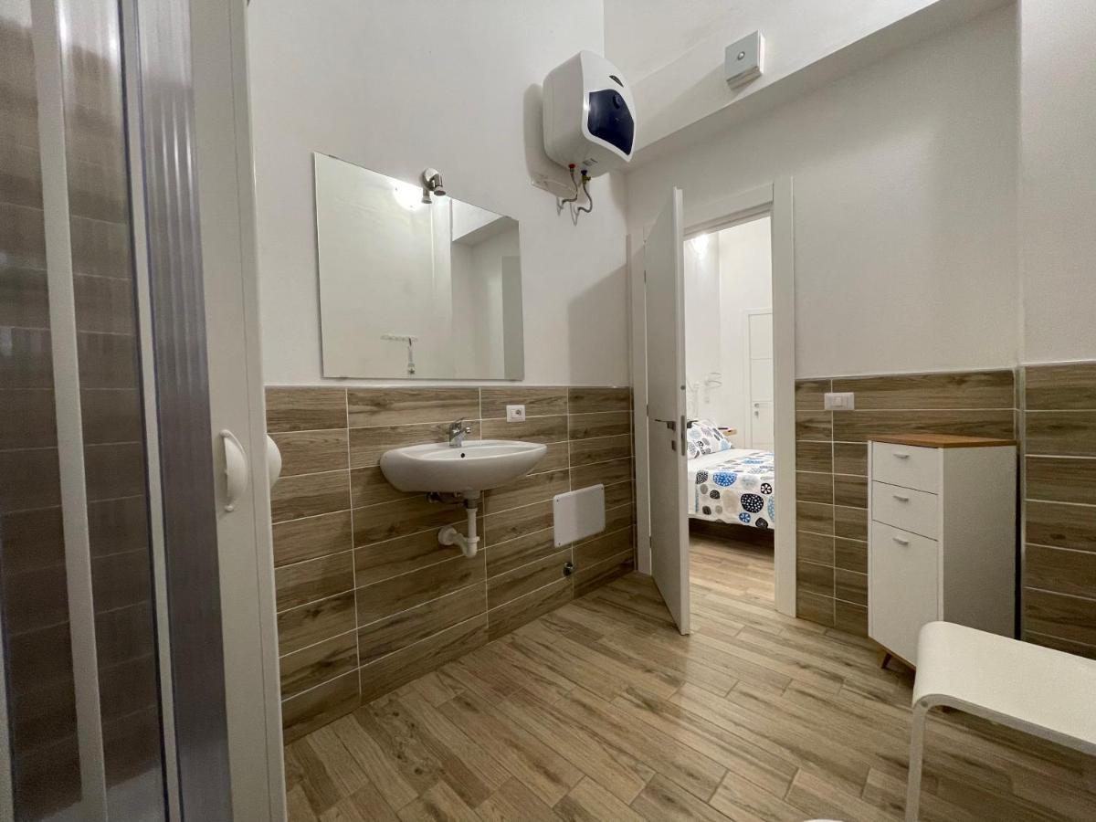 White Shell Rooms Accomodation Fast Check-In Alghero Exteriér fotografie
