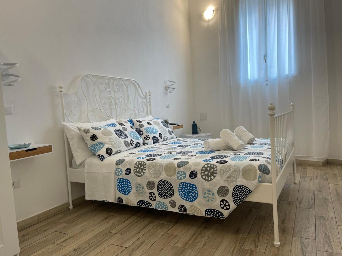 White Shell Rooms Accomodation Fast Check-In Alghero Exteriér fotografie