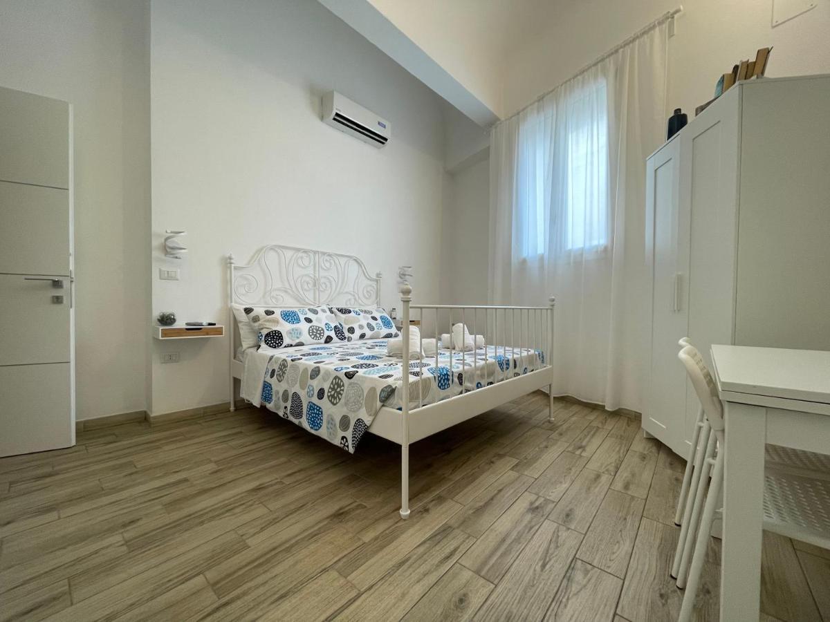 White Shell Rooms Accomodation Fast Check-In Alghero Exteriér fotografie