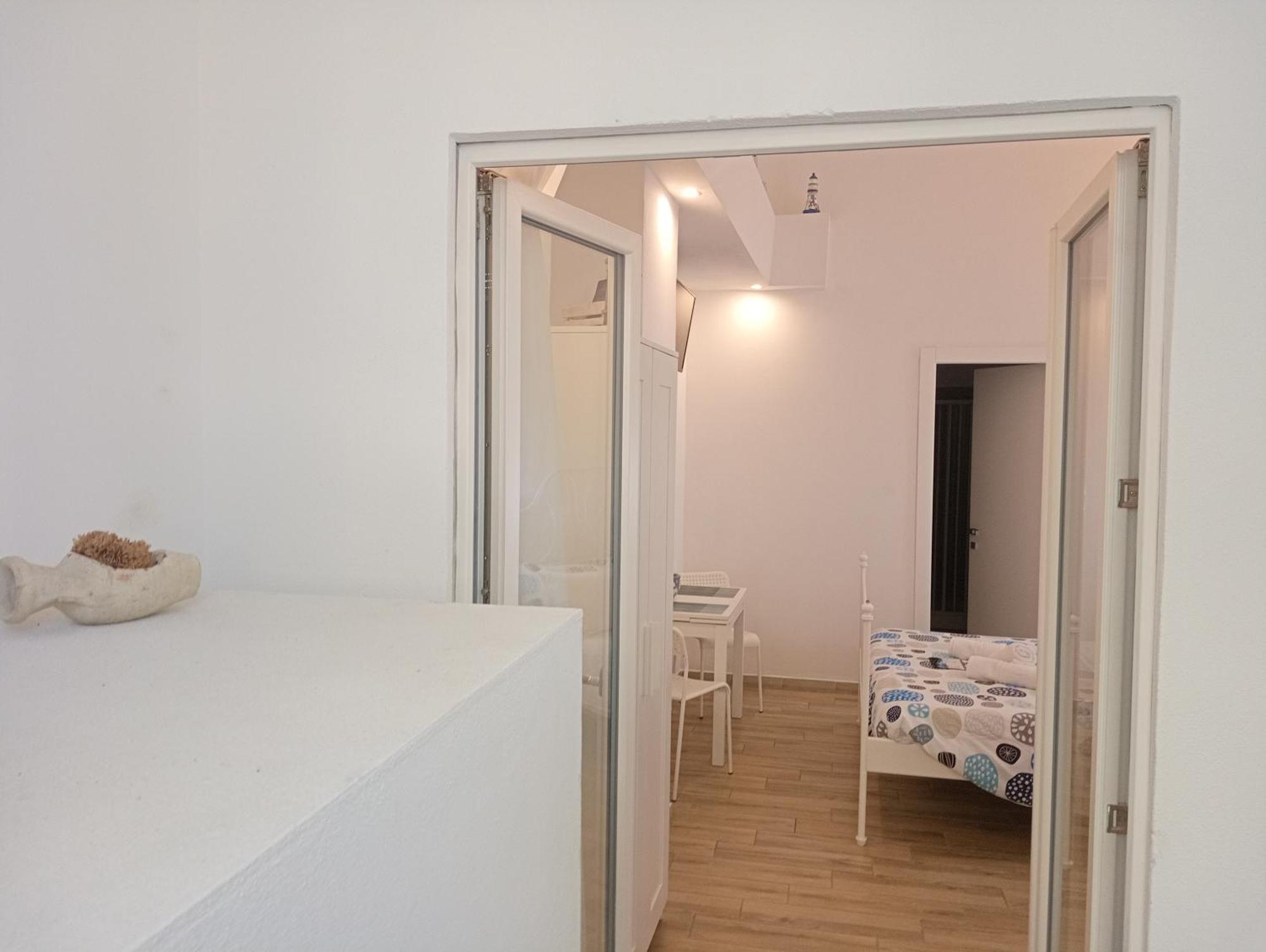 White Shell Rooms Accomodation Fast Check-In Alghero Exteriér fotografie